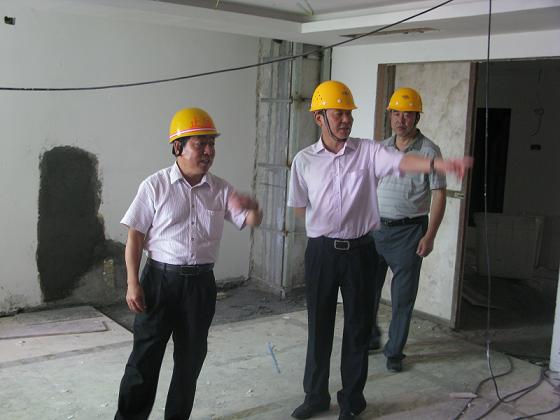 集团公司董事长肖玉龙视察集团所属止园饭馆二期装修刷新工程-bevictor伟德官网