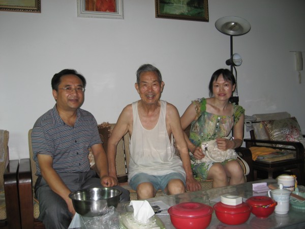 汉建总公司迎“八一” 走访慰问军转干部-bevictor伟德官网