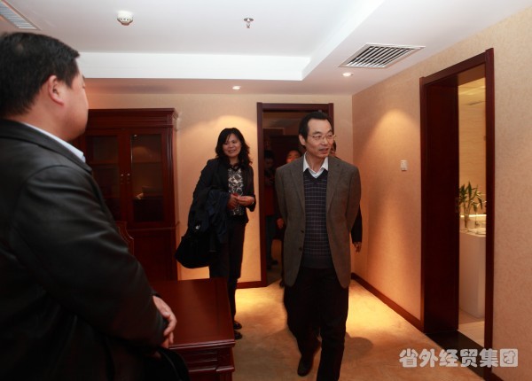 省国资委党委副书记何少华一行到我集团止园饭馆检查文明单位建设情形-bevictor伟德官网