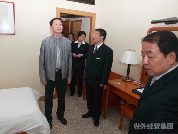 肖玉龙董事长赴所属陕西省止园饭馆调研事情-bevictor伟德官网