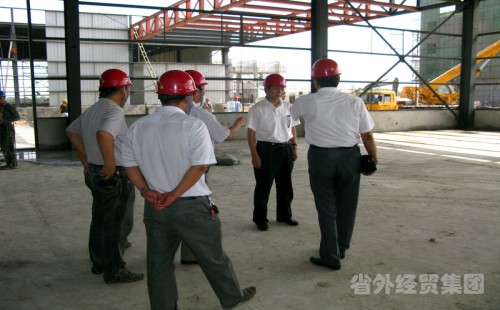 刘耀华董事长检查我集团承建的在渭南陕西省中央级救灾物资储备库事情-bevictor伟德官网