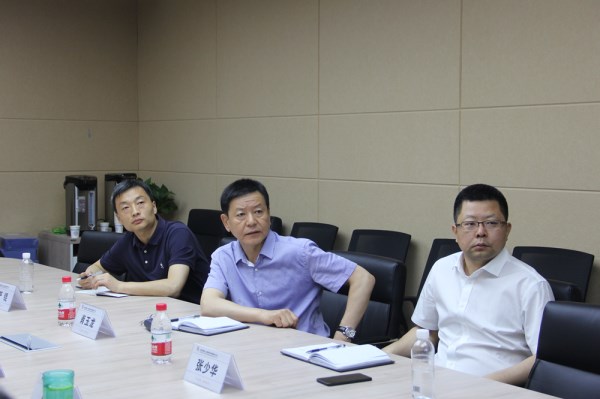 集团公司董事长肖玉龙一行莅临易通调研指导-bevictor伟德官网