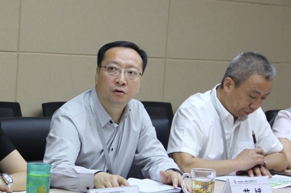 集团公司董事长肖玉龙一行莅临易通调研指导-bevictor伟德官网