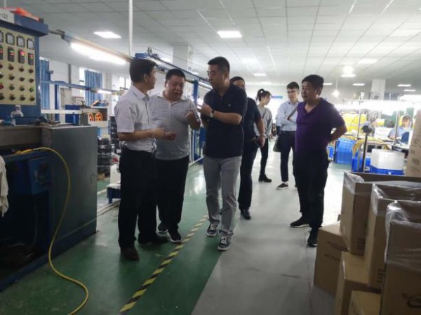 陕海投总司理刘军一行赴商南县走访省级外经贸生长专项资金企业-bevictor伟德官网